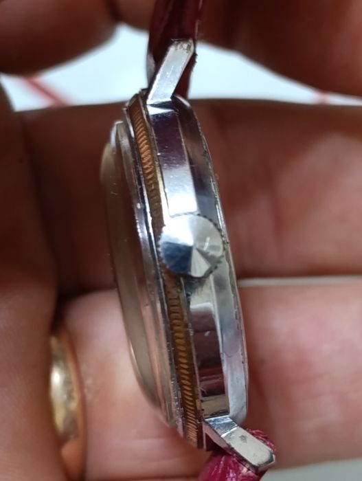 Ceas mecanic Wostock (Labe de pisică)