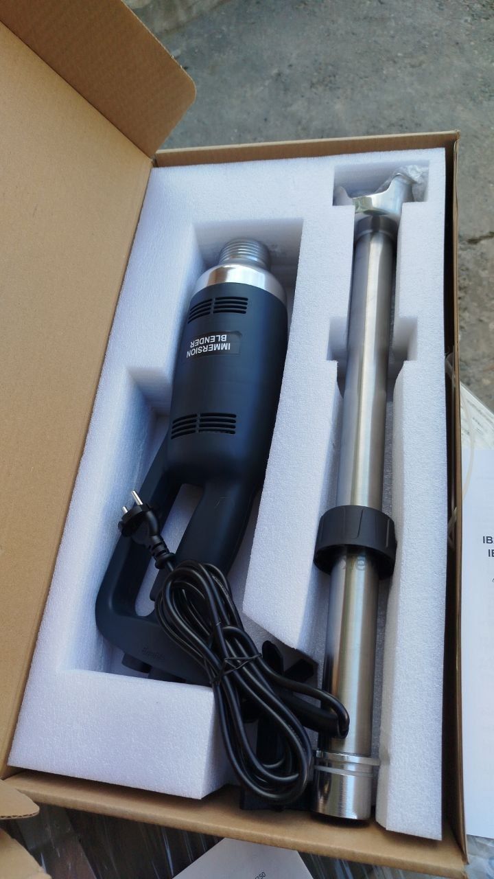 Qo'l Blender aparati