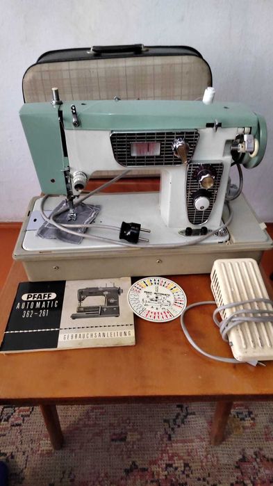 Швейная машинка PFAFF