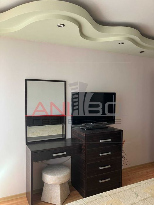 Продава се Двустаен апартамент в Варна, Базар Левски - 63 кв.м за 3937 €/кв.м - Снимка #9