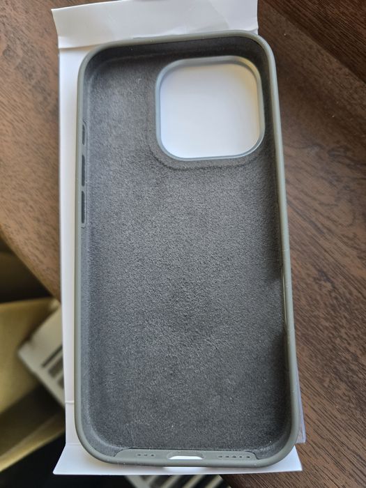 Husa Carcasa iPhone 16 Pro, Vetter Clip-On Silk Series cu stand, MagSa