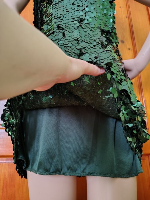 Rochie cu paiete/ verde/ mărimea M