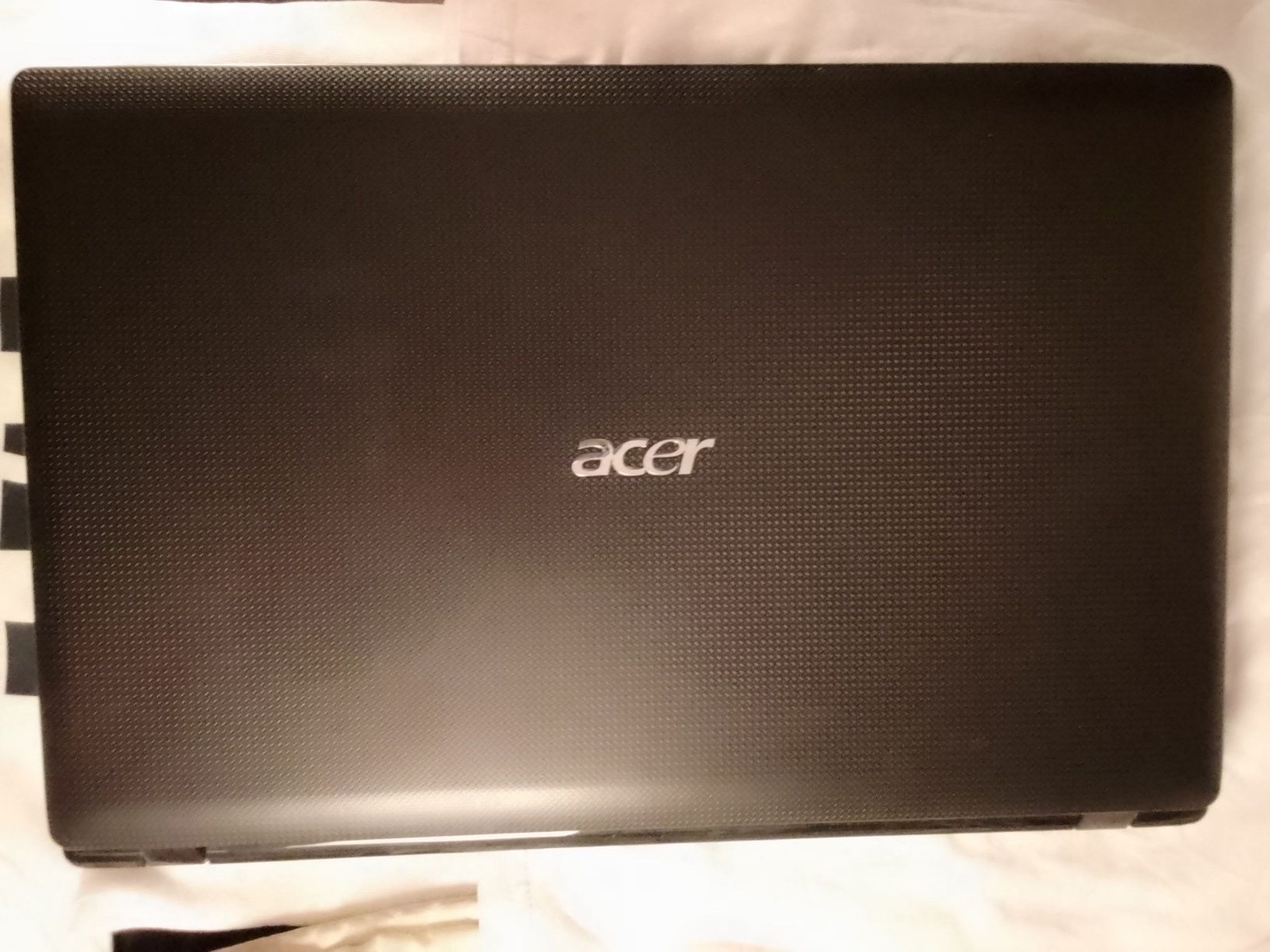 Acer Aspire 7551G ...plus baterie noua