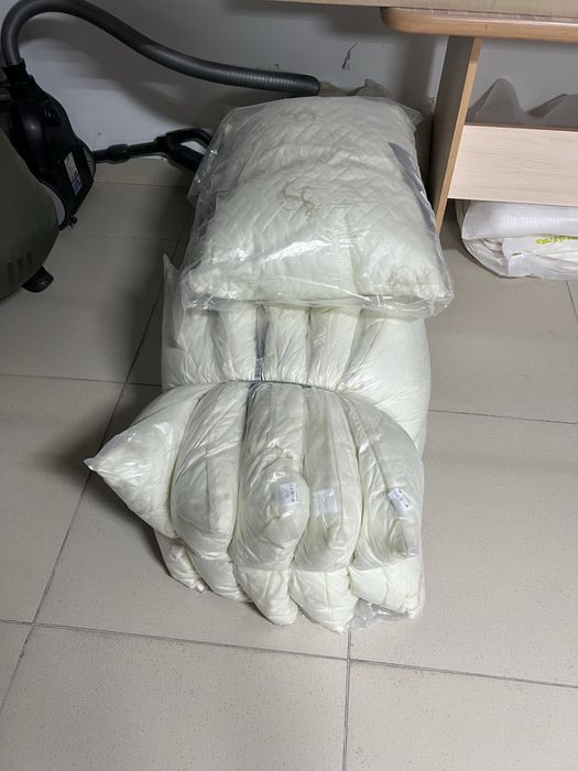 Продам подушки новые 50/70