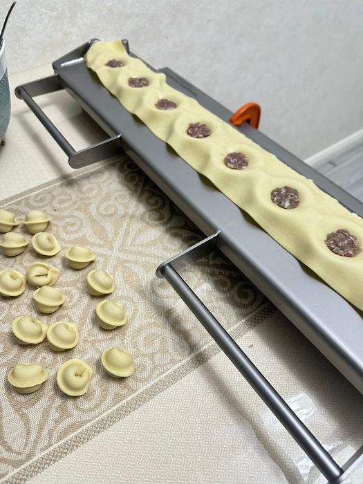 Пресс форма пельмен