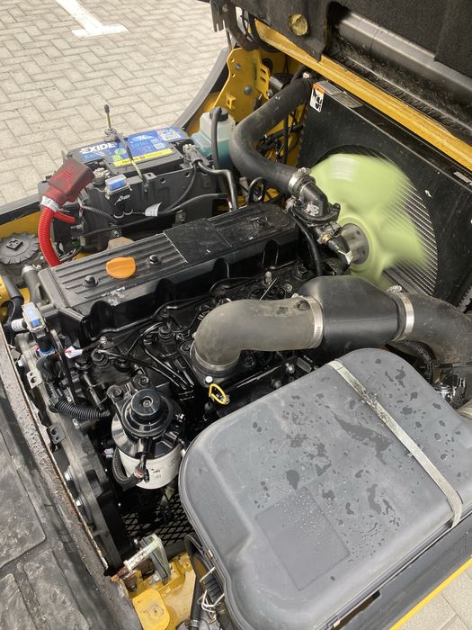 De vanzare sau de inchiriat stivuitor diesel 3,5 T