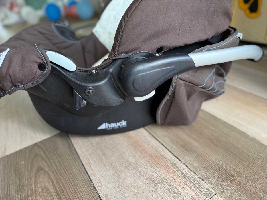 Vand scoica pentru bebelusi