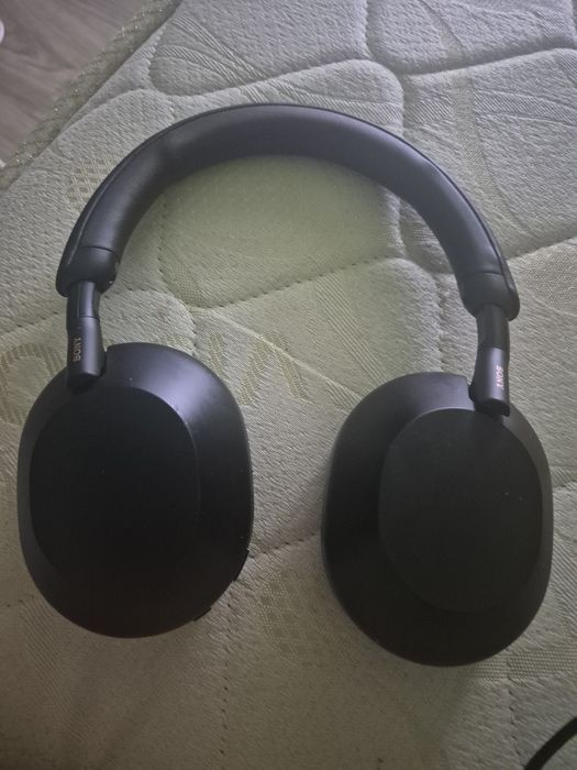 Castii Sony wh1000 -M5
