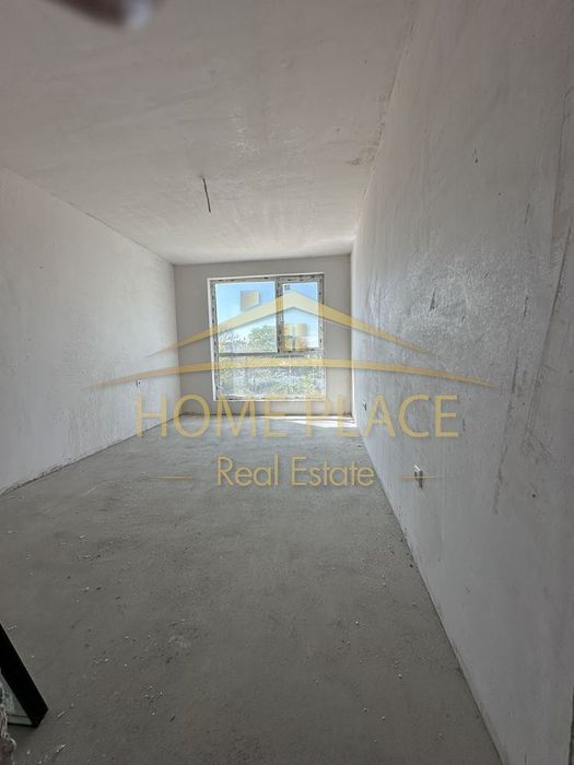 Тристаен апартамент в кв.Левски