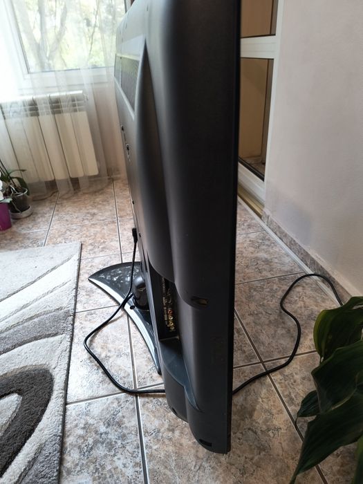 Телевизор LG 42"