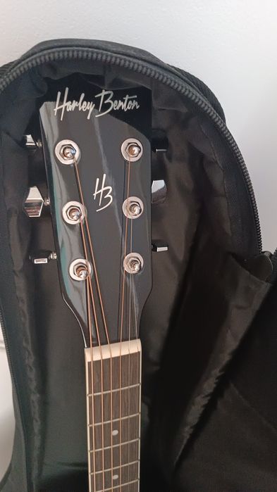 Chitară electrico-acustica Harley Benton D120+ accesorii