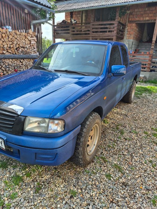 Vand Mazda B 2500