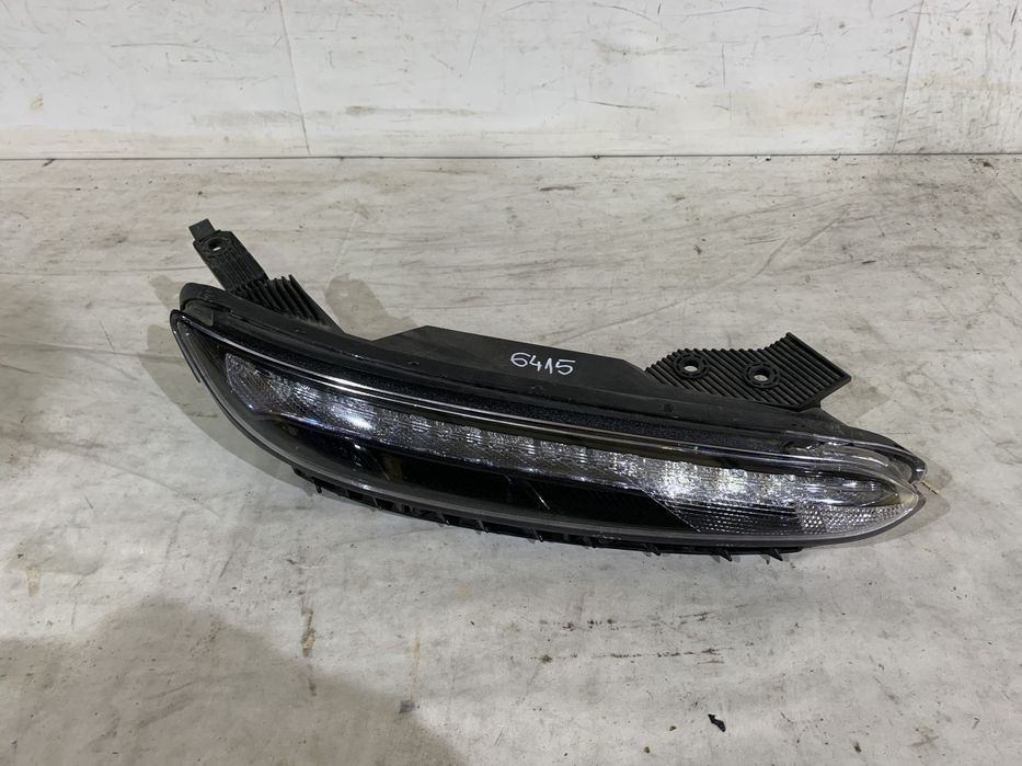 Far dreapta, Hyundai Kona, facelift, 2020, 2021, 2022, 2023, cod origine OE 92208-J9600.