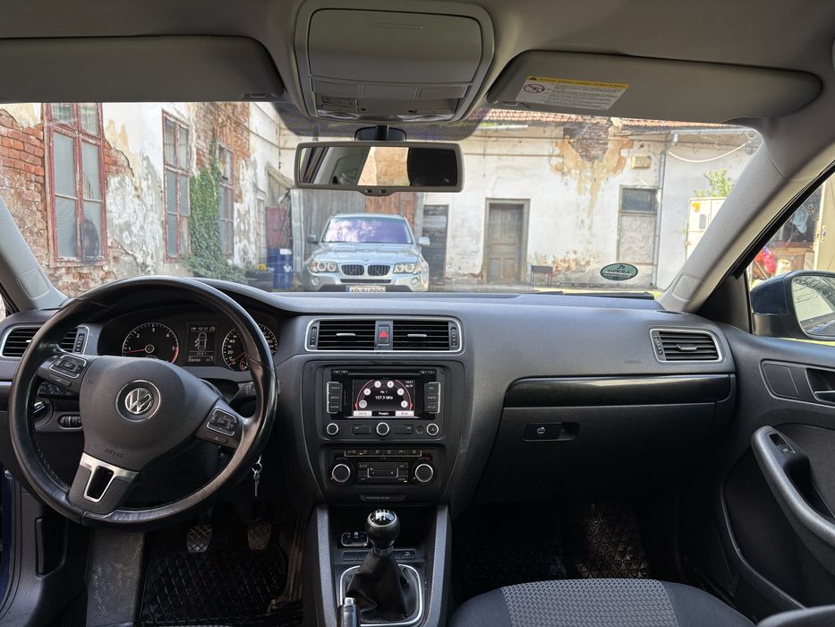 Volkswagen Jetta 2011