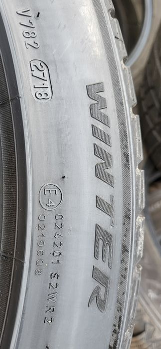 4 anvelope 245 45 19 pirelli  de iarna