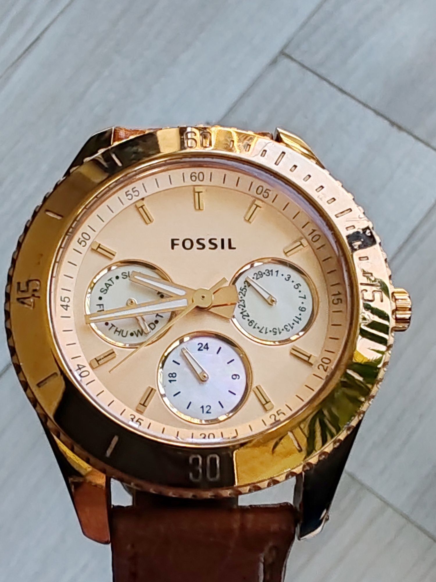 Ceas Fossil Calendar AM-PM - 38 mm - Quartz