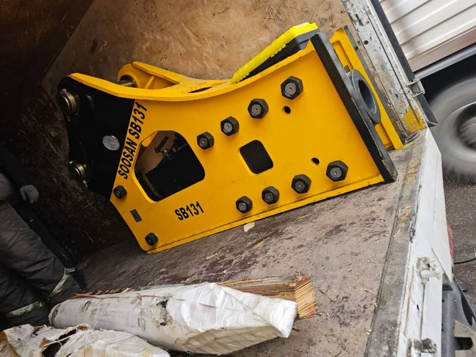 Гидромолоток  для экскаватора