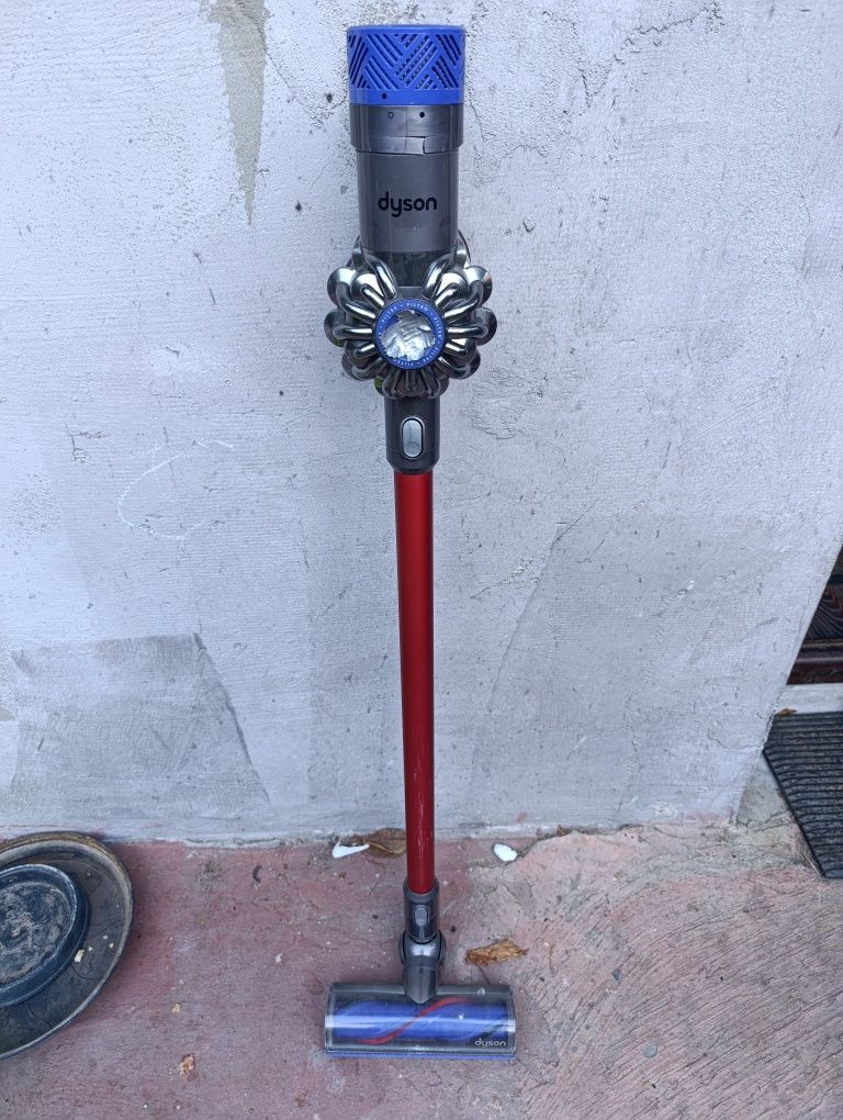Прахосмукачка Dyson