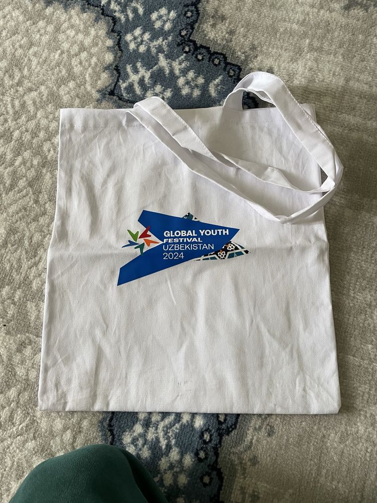 Termoslar va Eko shopperlar hammasi yangi ishlatilmagan.