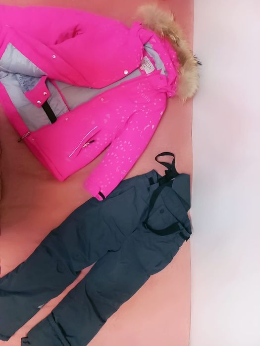 Продам костюм на девочку