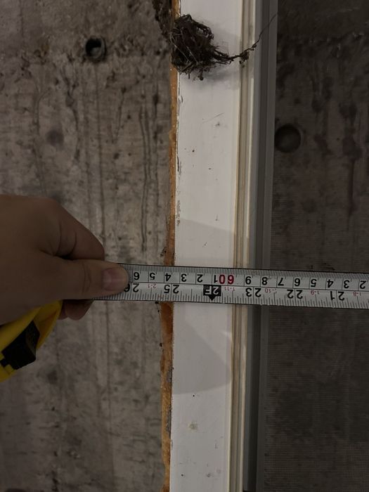 Продавам ПВЦ дограма със двоен стъклопакет и бонус комарници