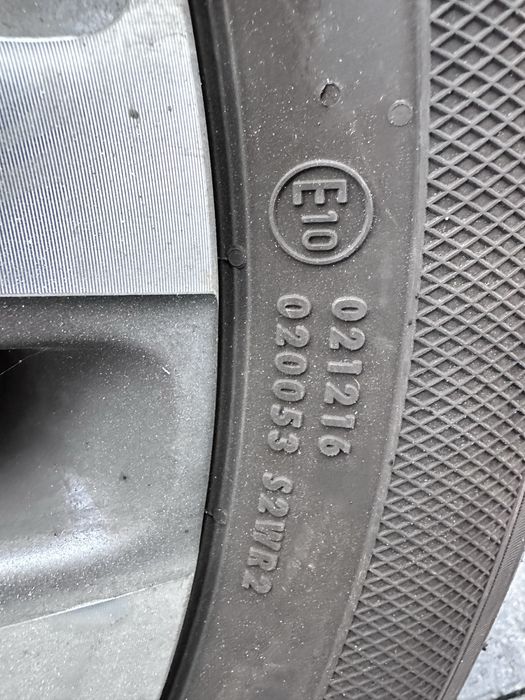 4 buc. jante originale VW Jetta echipate cu anvelope de vară