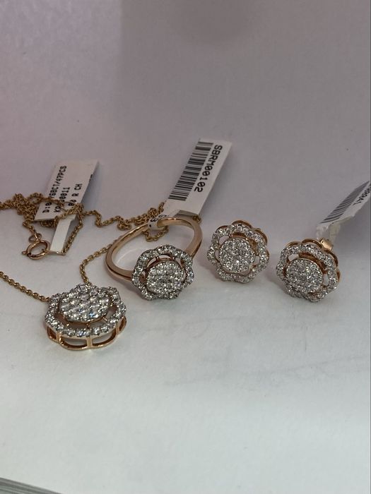 Set aur roz 18kt.cu diamante 2.03ct