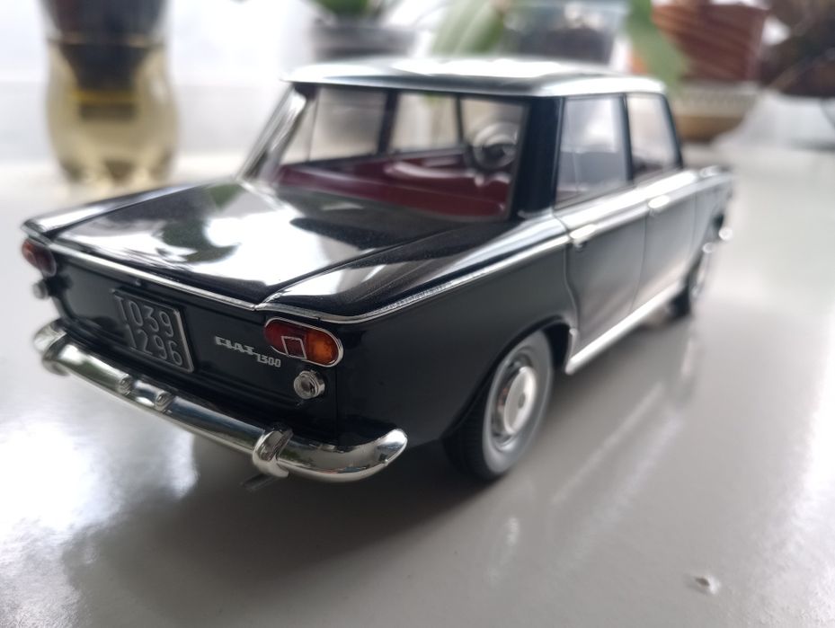 Macheta Fiat 1300 1/18 laudo racing