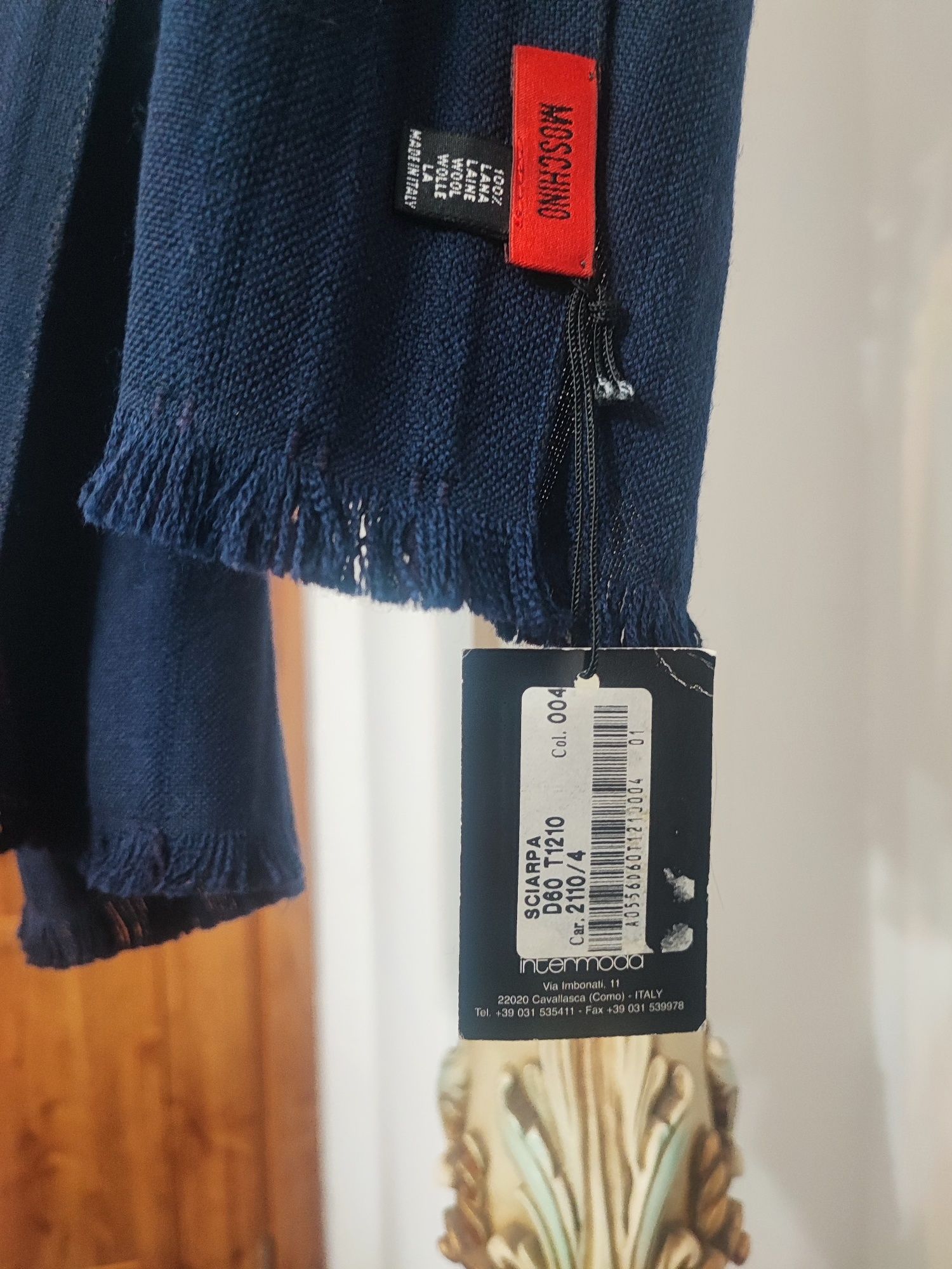 Burberry оригинален шал