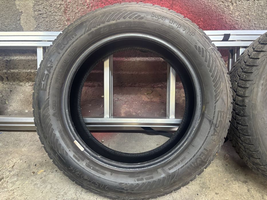 Зимни гуми 205/60/R16