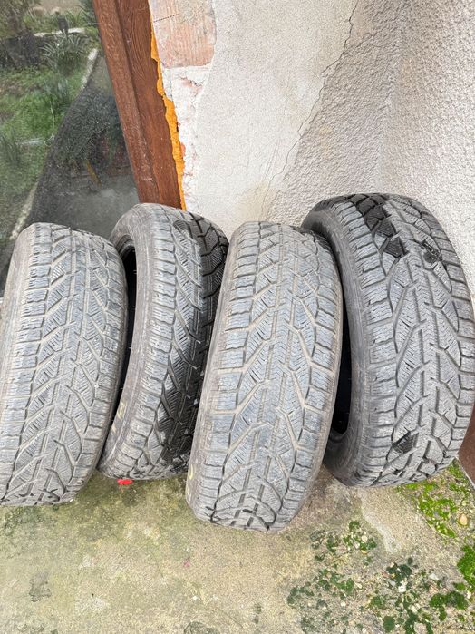 Зимни Гуми 215/55/17