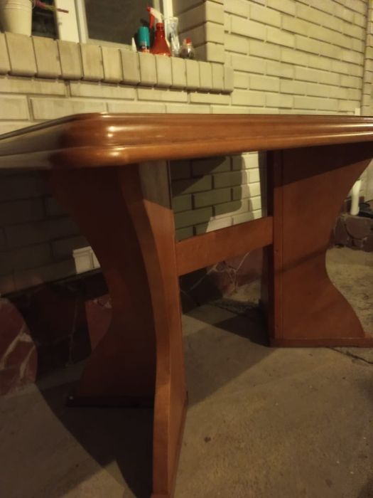 Стол Деревянный .