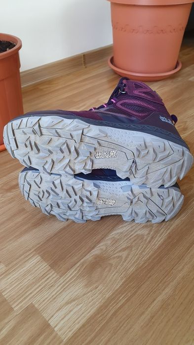 Bocanci drumetii iarna Jack Wolfskin