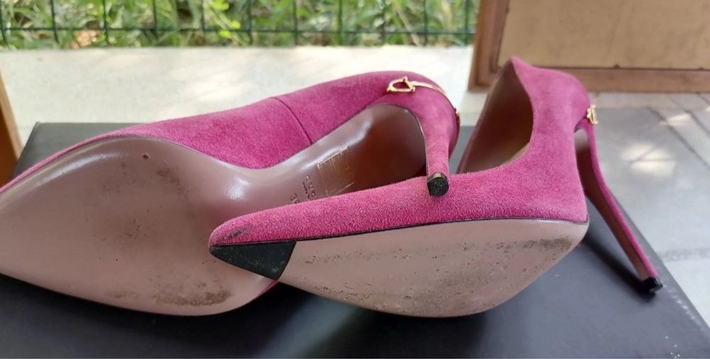 Gucci оригинални обувки 38.5 номер