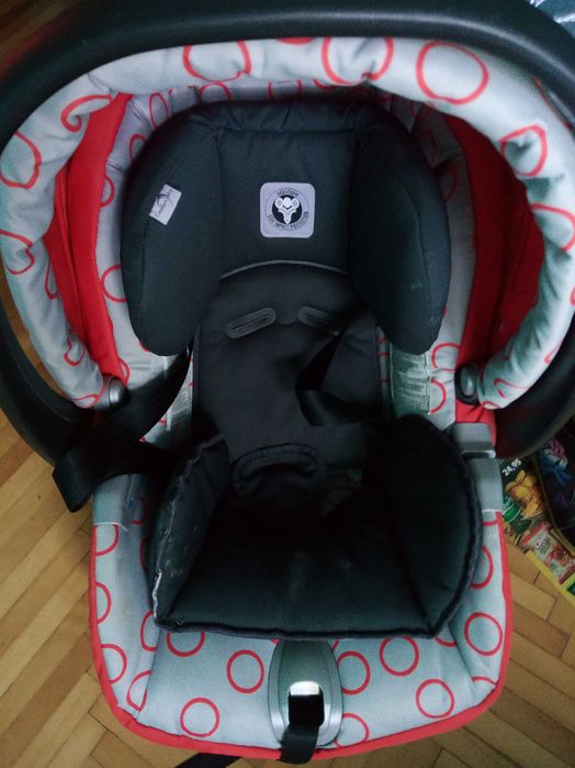Scoică auto Peg Perego Primo viagio cu isofix și poziție de somn