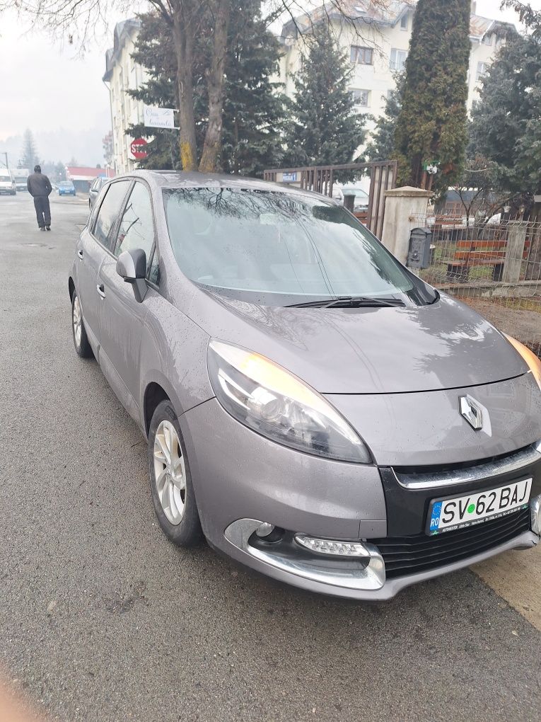Vând pentru dezmembrare Renault megan scenic  1,6