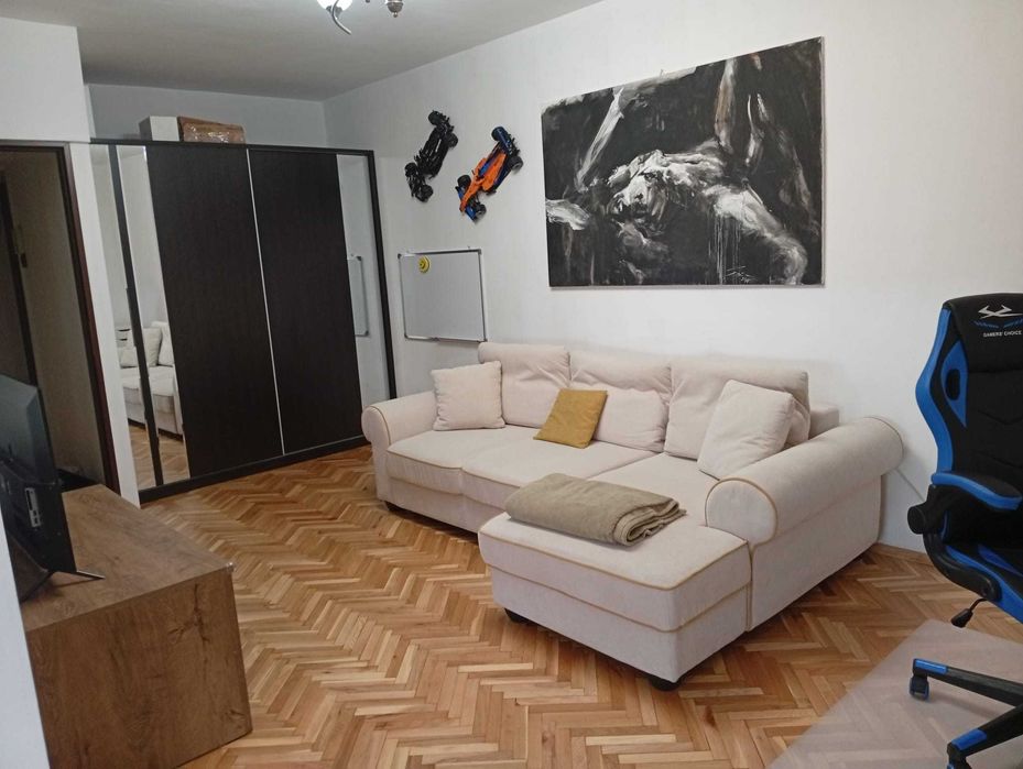 Inchiriez Apartament 2 camere decomandat Oradea Calea Aradului