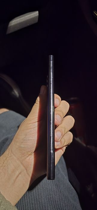 Продаю Samsung Galaxy S22 Ultra