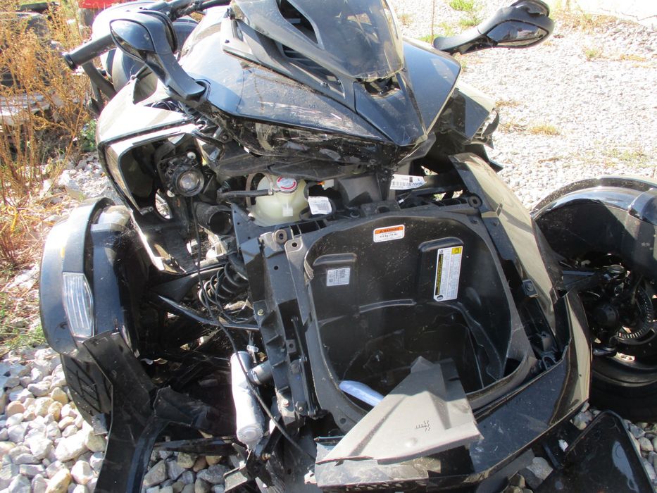 Can Am Spyder lovit inmatriculat