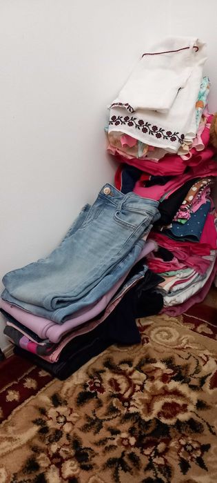 Lot hainute marimea 116-122cm