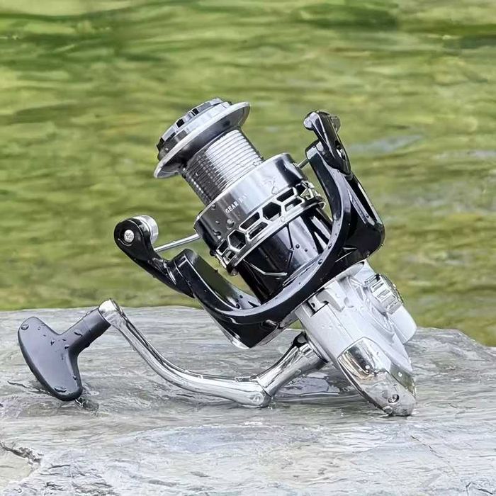 Продам рыболовную катушка DiaoDeLai 7000