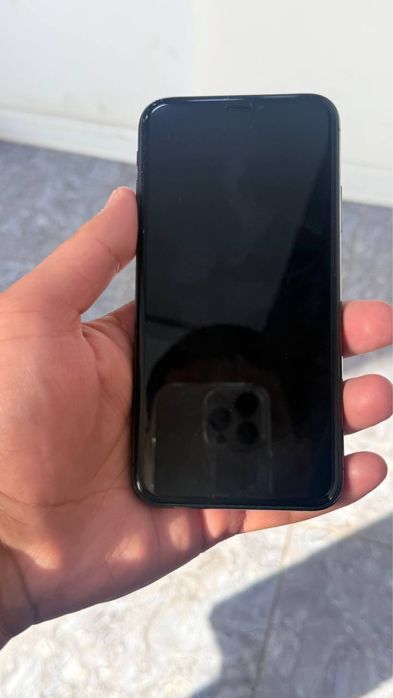 iphone xs zo'r tiniq holatga