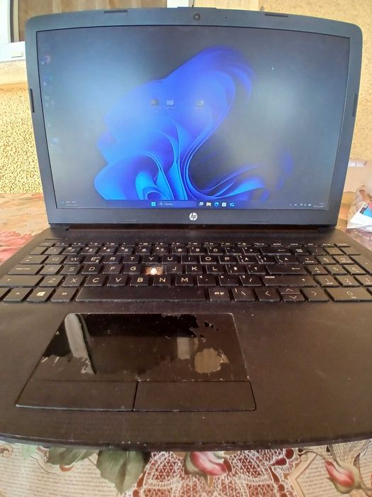 Laptop HP 15-da0xxx / i5-7200U / SSD 240GB / 4GB RAM /