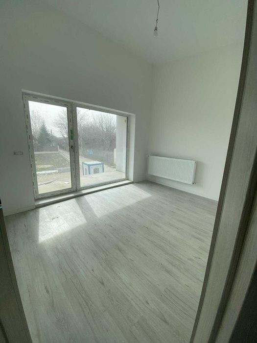 Vila 4 camere p+1 Dragomirești vale