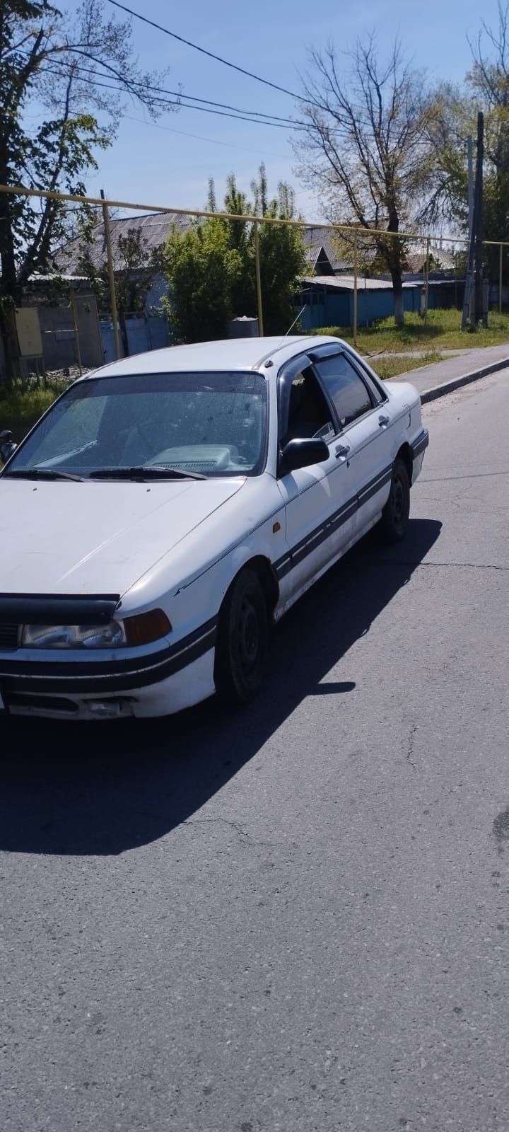 Продам Mitsubishi Galant 1989 г