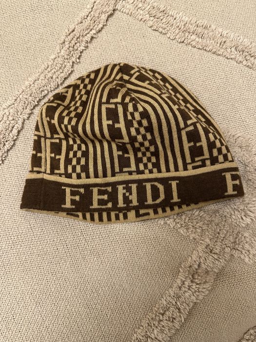 Caciula FENDI Italia