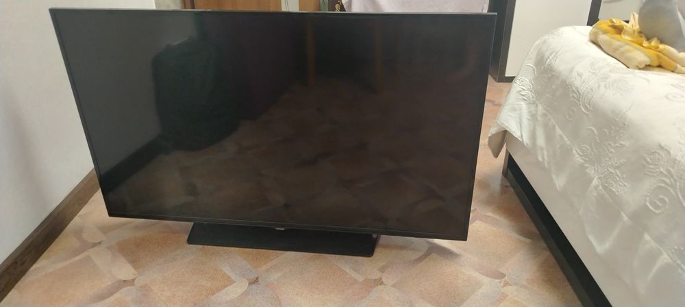 Телевизор на зап. части