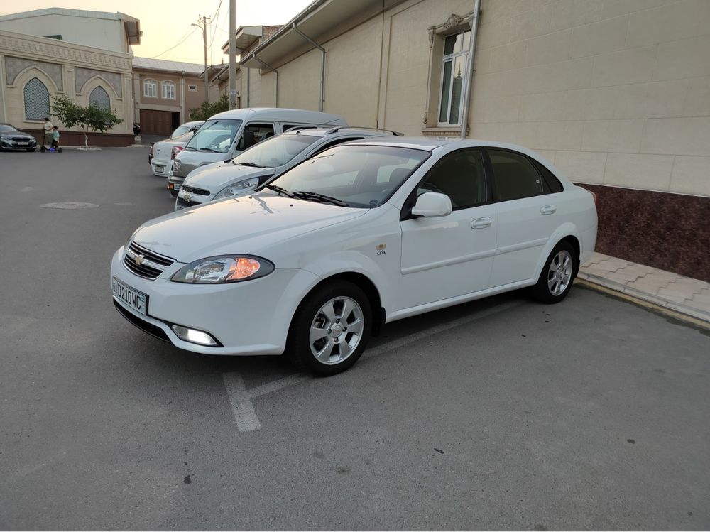 Gentra 2-pazitsiya  140.000 km yurgan