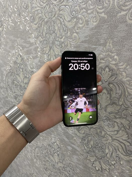Продам iPhone 13 128gb в хорошем состоянии