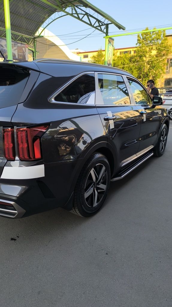 KIA.Sarento 2022 yil 7 kish Full Pazisasi